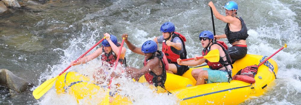 Enjoy fun on your Colorado whitewater rafting adventure
